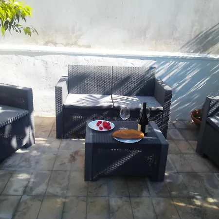 Casa Ydrous Casa de Férias